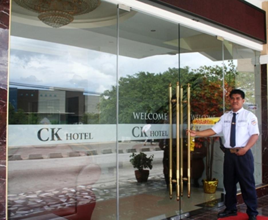 Cindy Kelly Hotel Olongapo Εξωτερικό φωτογραφία