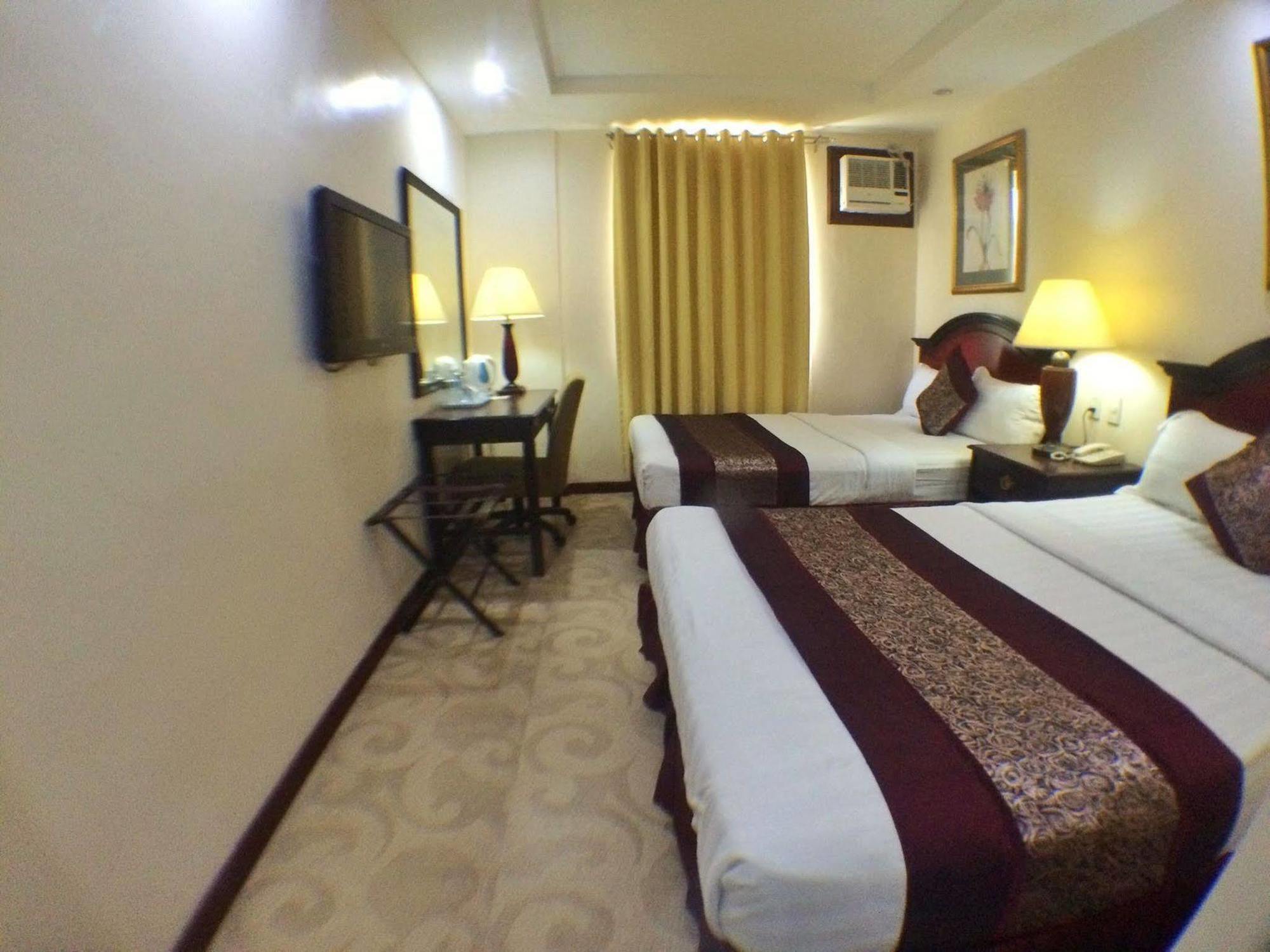 Cindy Kelly Hotel Olongapo Εξωτερικό φωτογραφία