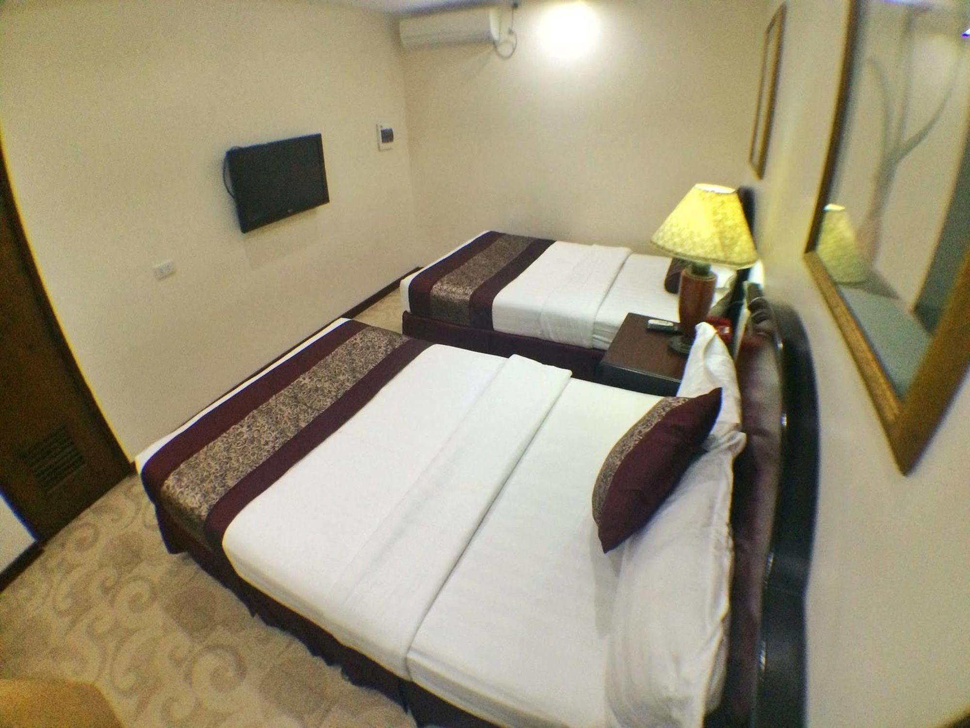 Cindy Kelly Hotel Olongapo Εξωτερικό φωτογραφία